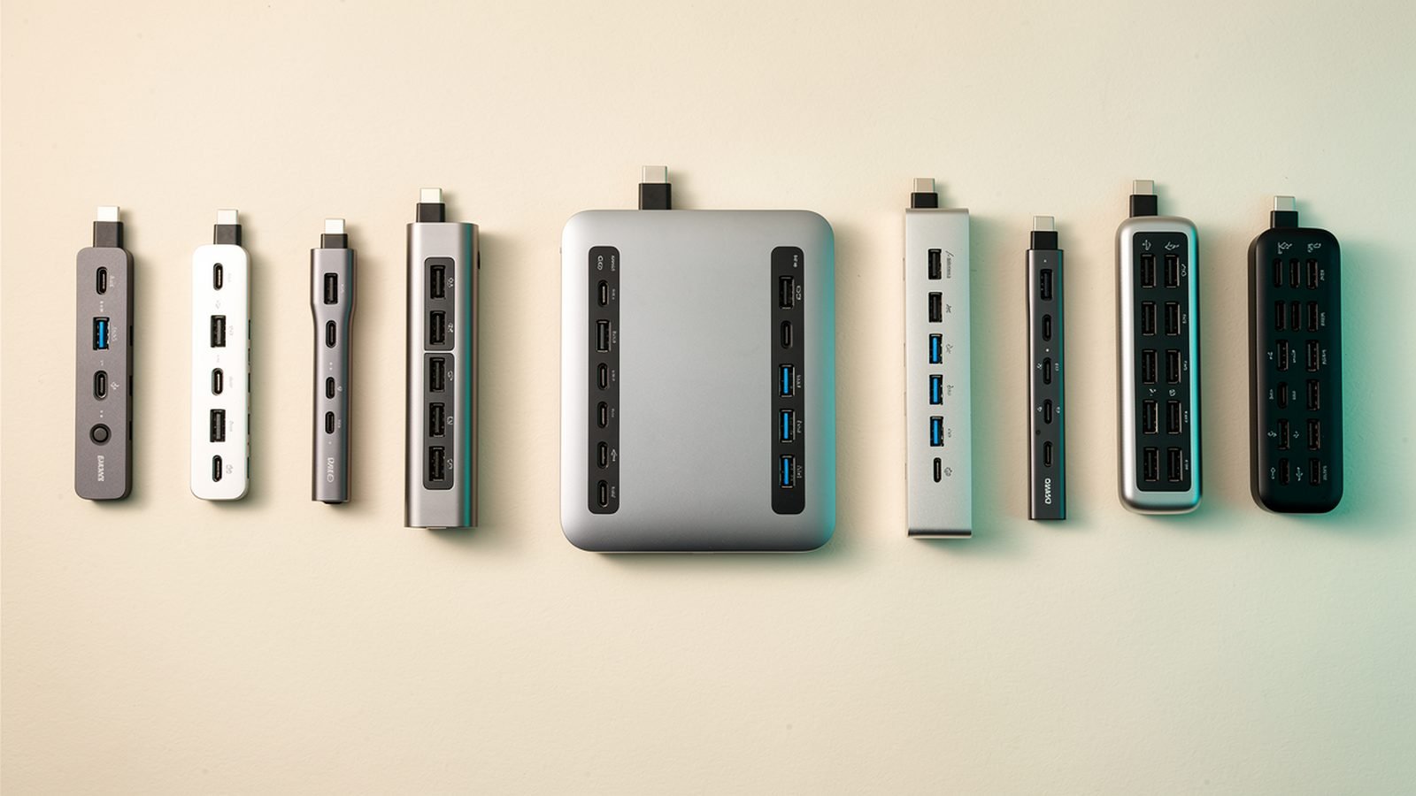 Best Laptop Docking Stations 2026: Single-Cable Desks